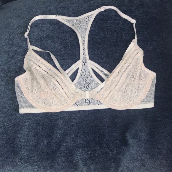 Victoria's Secret Other - NWT Very Sexy Floral Lace Front Clip Bra
